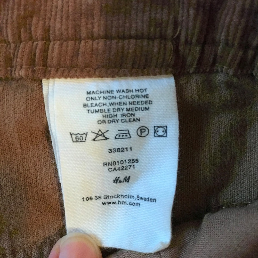 HP🎉 H&M Brown Caramel Corduroy Mini Skirt Size 6 - Picture 10 of 11